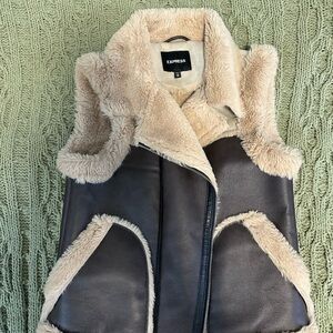 Express Women's Black and Cream Faux Fur Vest